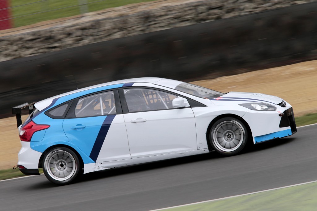 Robb Holland and Rotek Racing in the WTCC