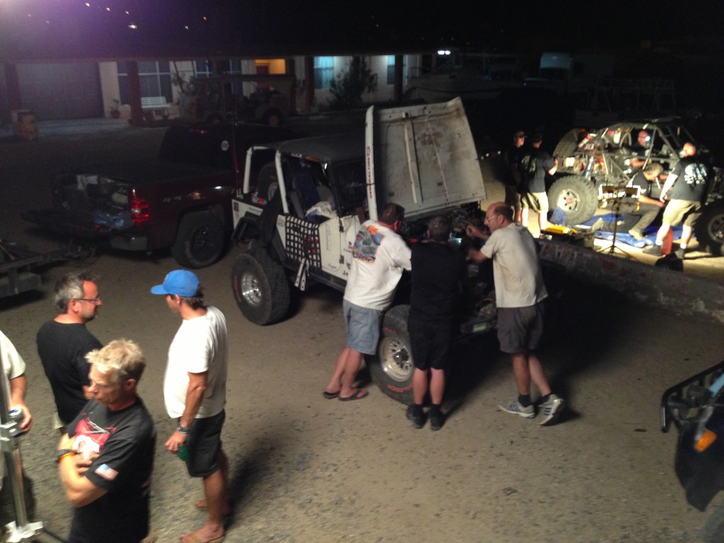 Gathering up and wrenching in Bay of LA. That's JT Taylor to the right, us in the middle and I'm taking the shot from Darren Skilton's Dakar chase truck.