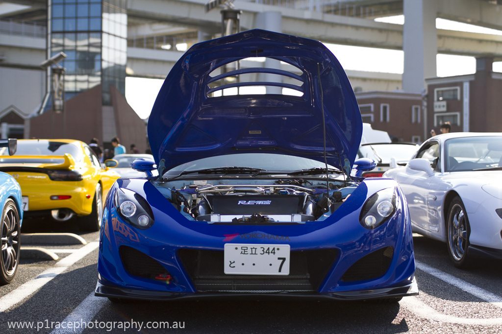 Sevens Day 2013 - Blue Lotus-alike FD RX-7 - front-on shot 1