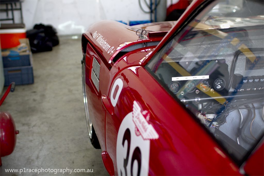 MSS - Sepang - Back garage - TVR Tuscan V8 front three-quarter panel close-up 7