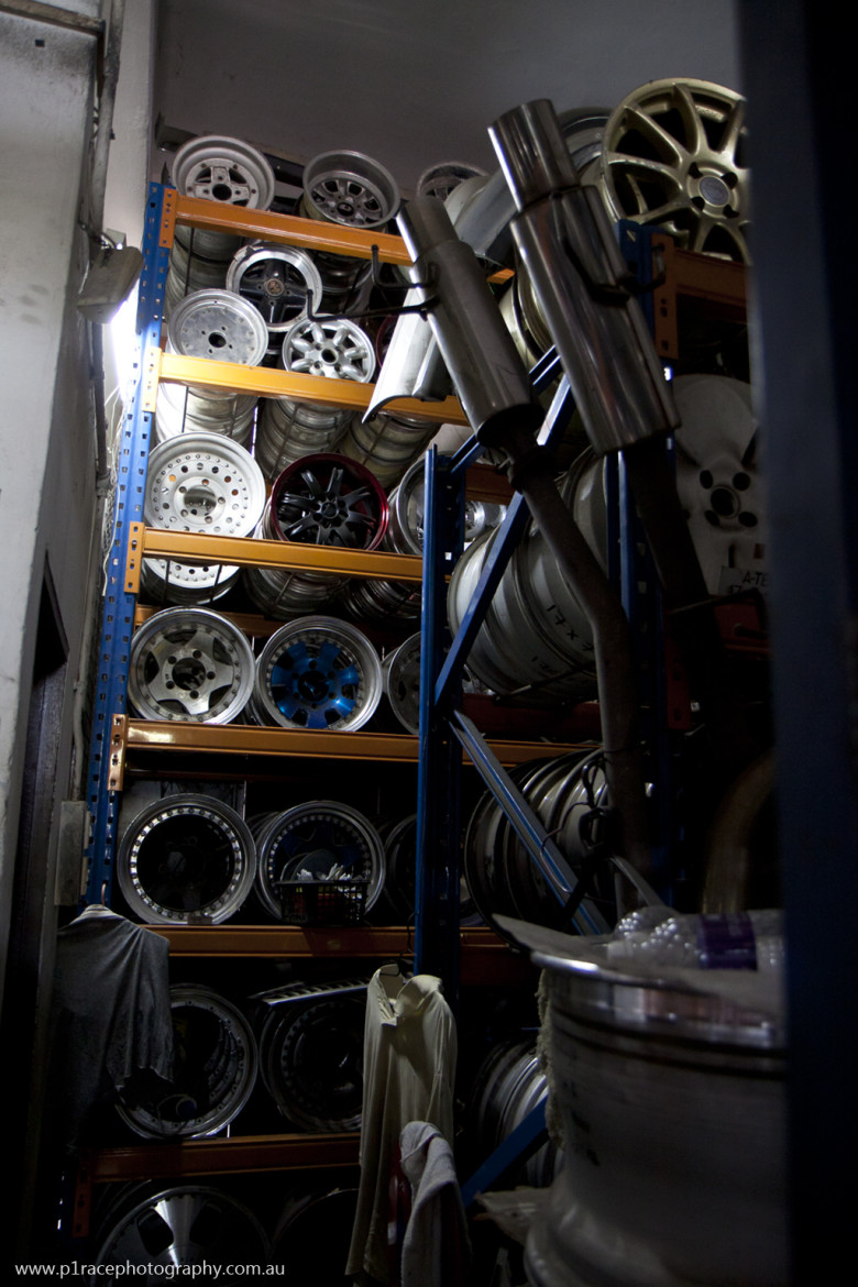 Kazuto Garage - hidden warehouse - Downstairs - Back wheel rack 1