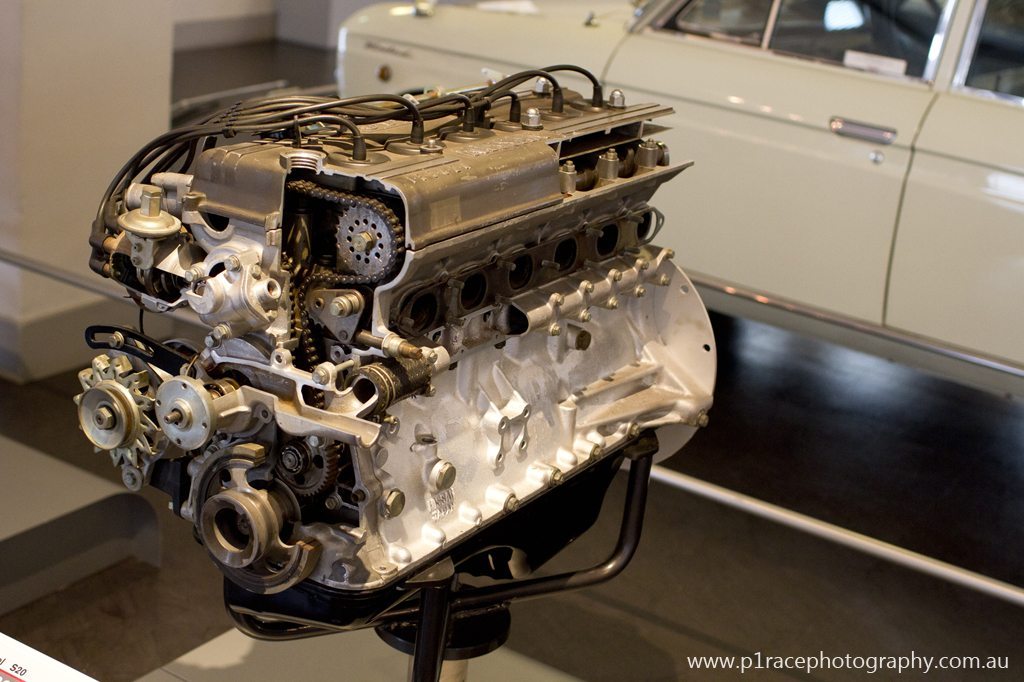 Nissan Engine Museum - S20 engine cutaway - front three-quarter shot 1