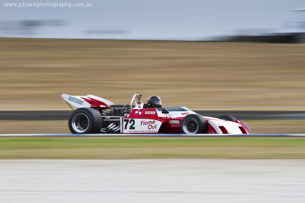 Phillip Island Classic 2014 - Friday - 1971 Surtees F1 TS9B - Turn 3 approach - profile pan 1