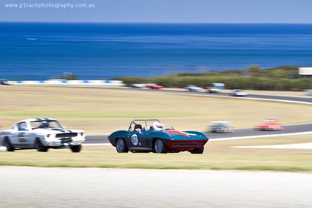 Phillip Island Classic 2014 - Sunday - Don Thallon - 1967 Corvette Stingray racer - Whie Shelby GT350 - Turn 9 entry - front three-quarter pan 5