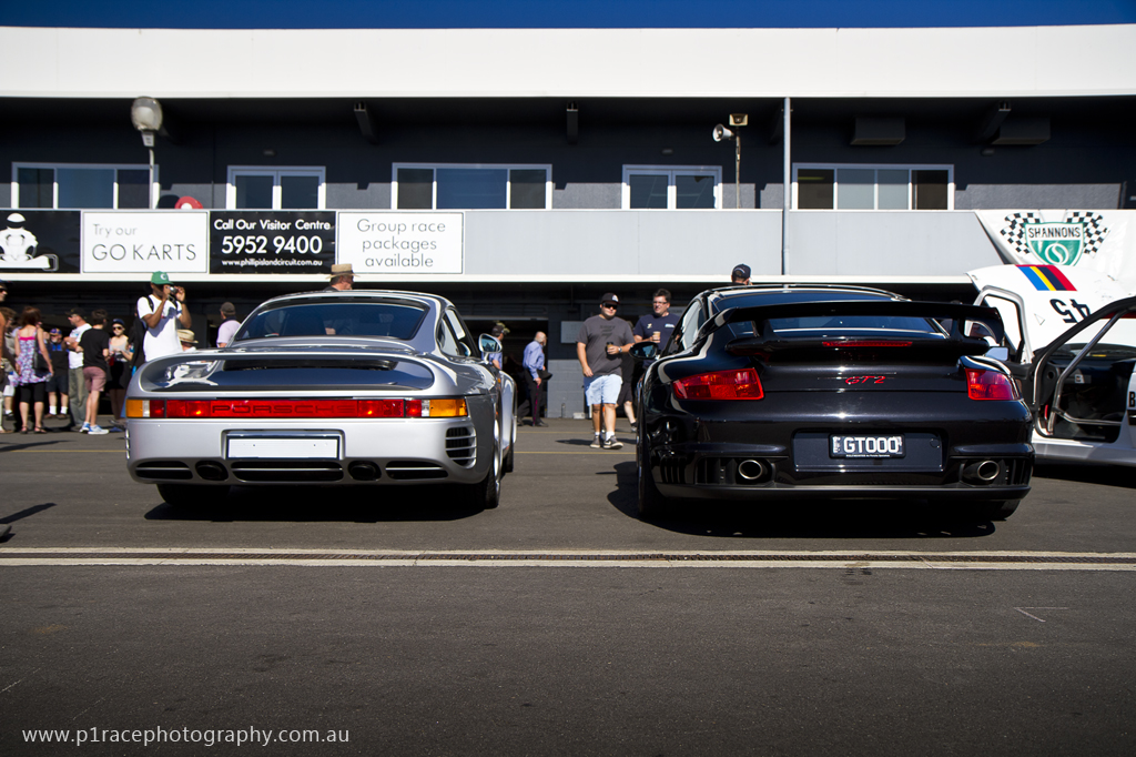 Phillip Island Classic 2014 - Sunday - Pits - Porsche 959 and 997 GT2 - Rear shot 1