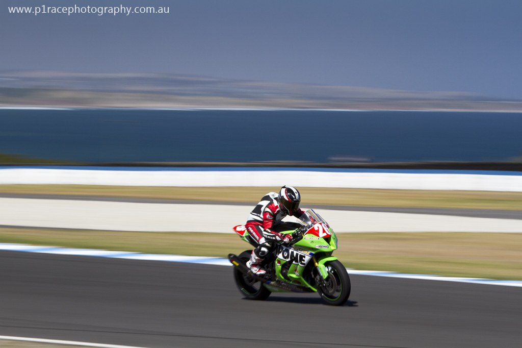 WSBK 2014 - Round 1 - Phillip Island - Sunday - Australian Superbike Prostock Race 2 - Sean Condon - Kawasaki ZX-10R - Turn 2 approach - Front three-quarter pan 3