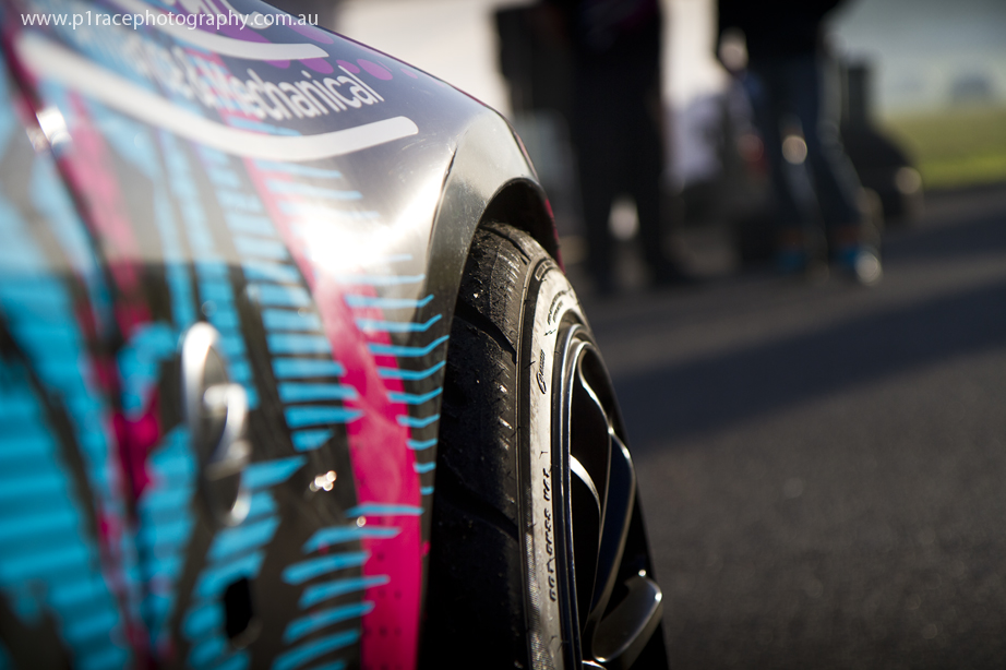 ADGP 2014 Final - Calder Park - Rob Whyte - Z33 Nissan 350Z - Pits - Post-event front wheel detail shot 1