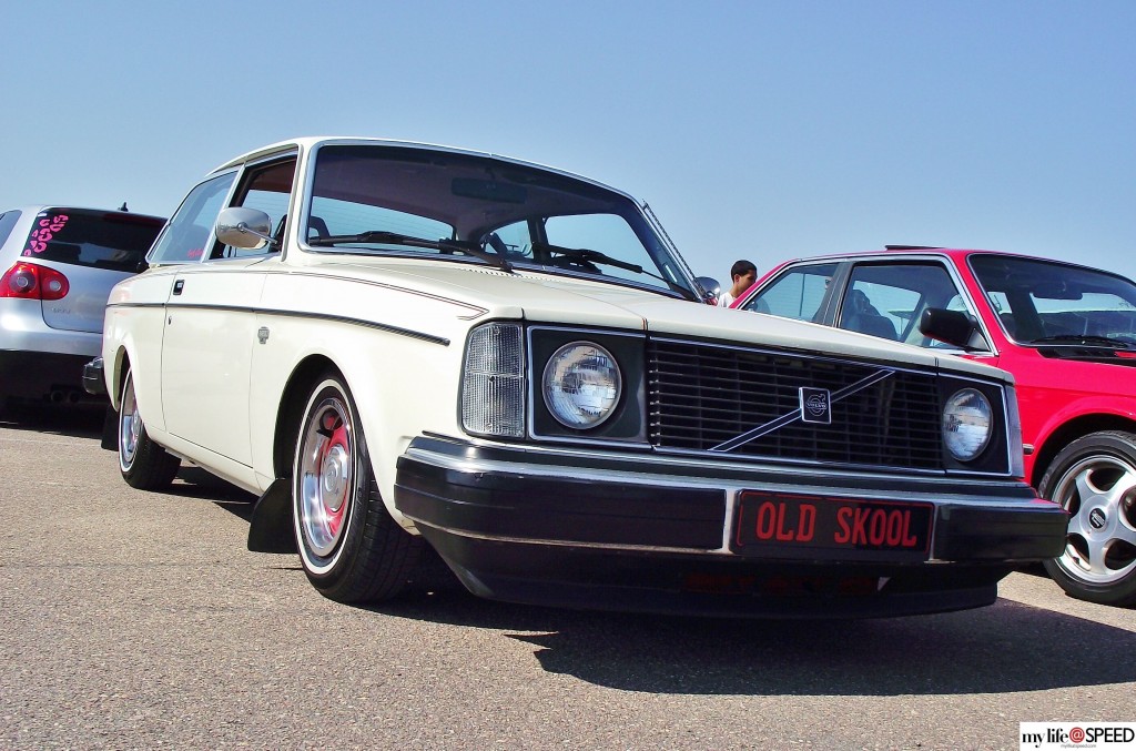 Wicked cool Volvo 242DL Coupe, by far one of my favorites of the show. 