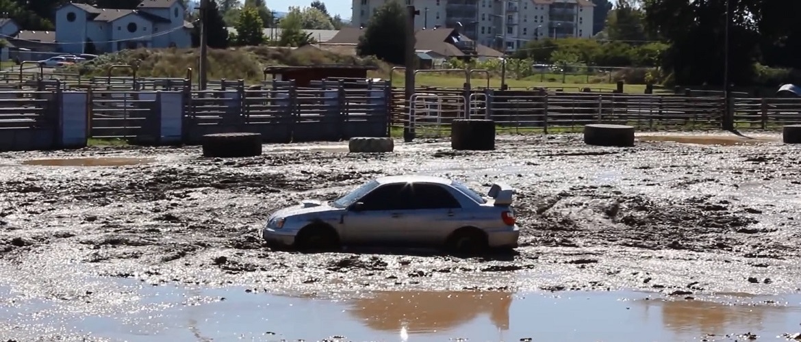 Subaru Impreza WRX STI vs Mud Pit
