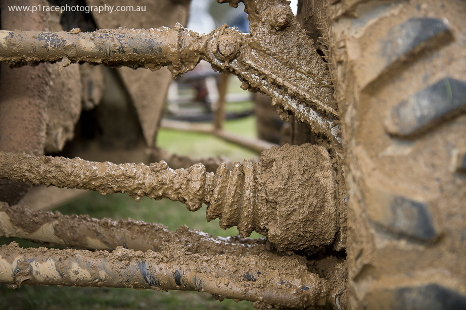 TORC May 2014 - Pits - Rear axles - mud 1