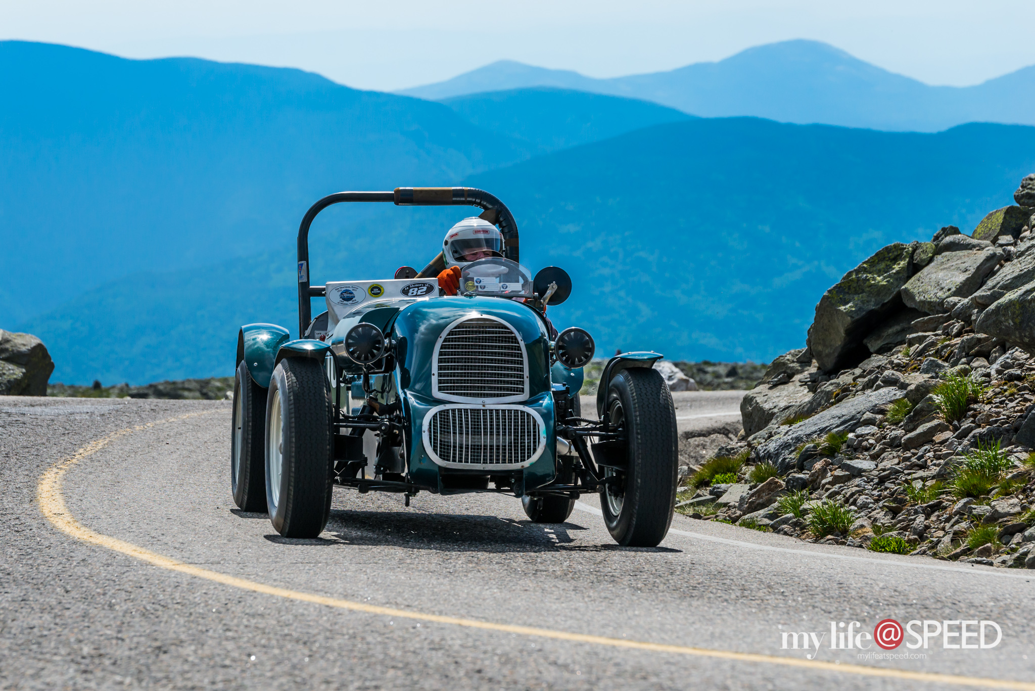 106 Roger Dowd 1951 Jaguar Special making its way to the summit