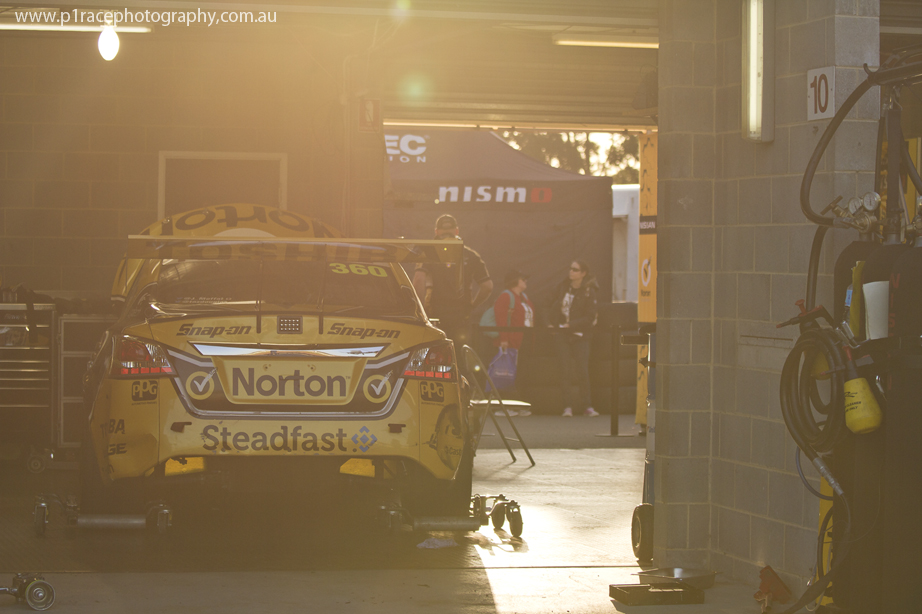 V8 Supercars 2014 - Sandown 500 - Sunday - James Moffat - Taz Douglas - Nissan Altima - Pits - Post-race rear shot 2