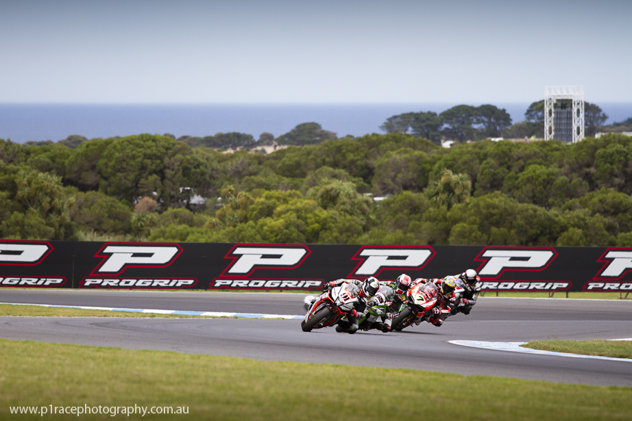 WSBK Phillip Island 2015 - WSBK Race 1 - Lead pack entering turn 11 - Front shot 1