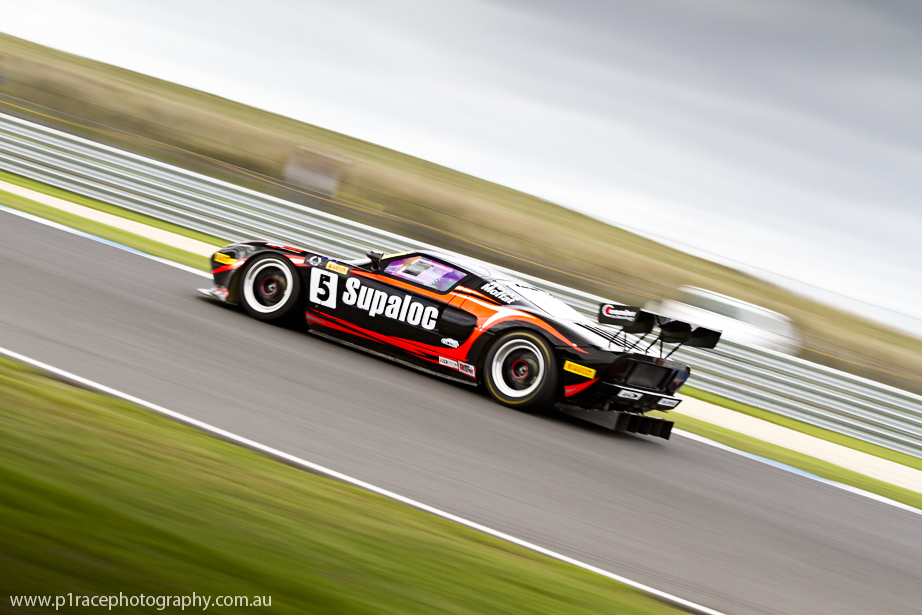 Shannons Nationals 2015 - Round 2 - Phillip Island - Moffat - Weeks - Ford GT GT3 - Turn 6 exit - Profile pan 1