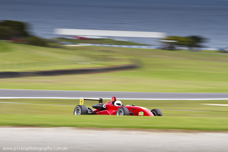 Shannons Nationals 2015 - Round 2 - Phillip Island - Red Formula 3 - Turn 9 apex - Front three-quarter pan 1