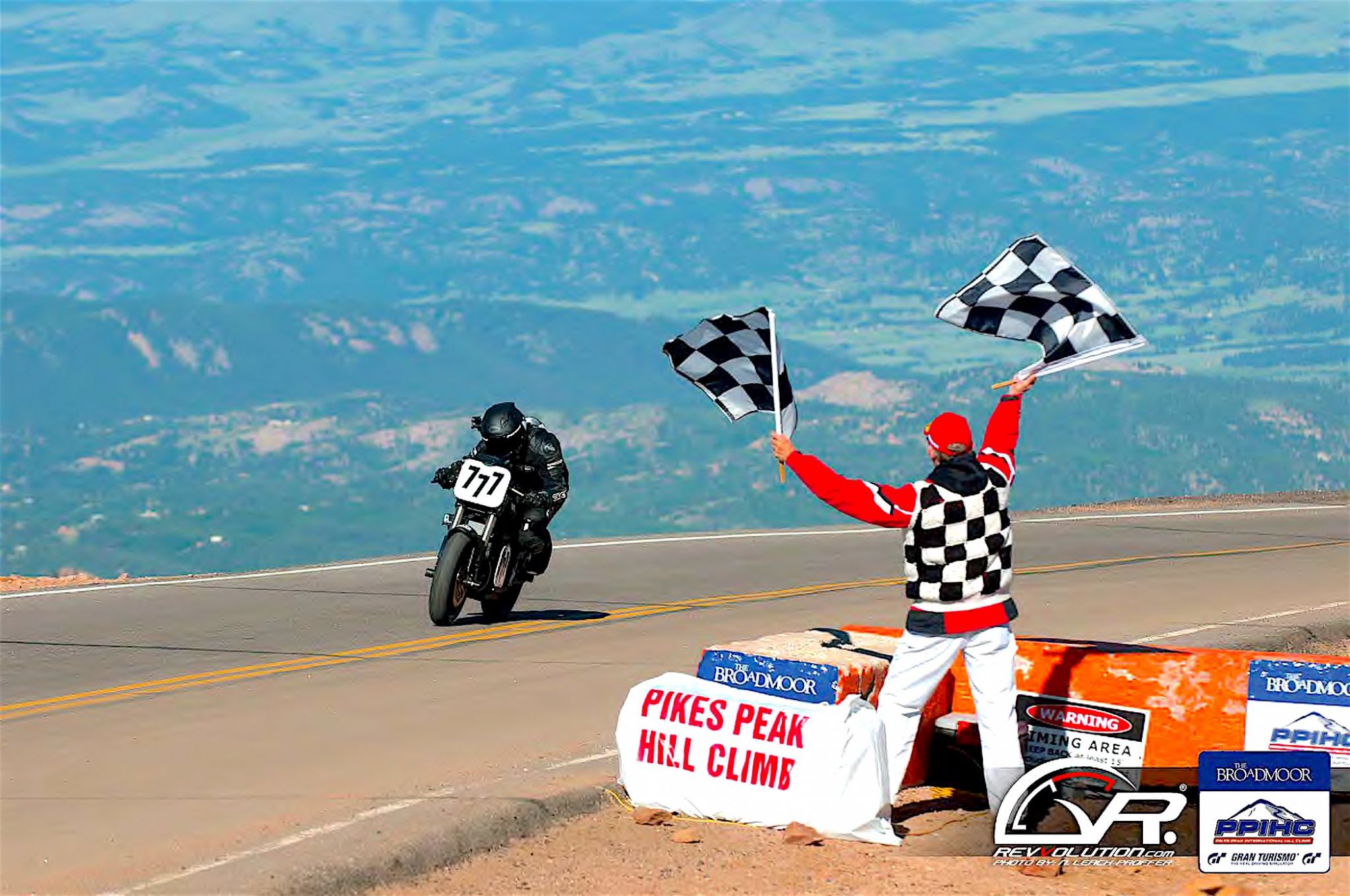 Electric Motorcycles to Race Pikes Peak at the 100th Anniversary of the Hill Climb